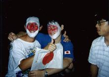 とりあえず２人できたので記念撮影。 右にいるのは中谷。かれがこの後 とんでもないことになることをこの 時は誰も知らない。